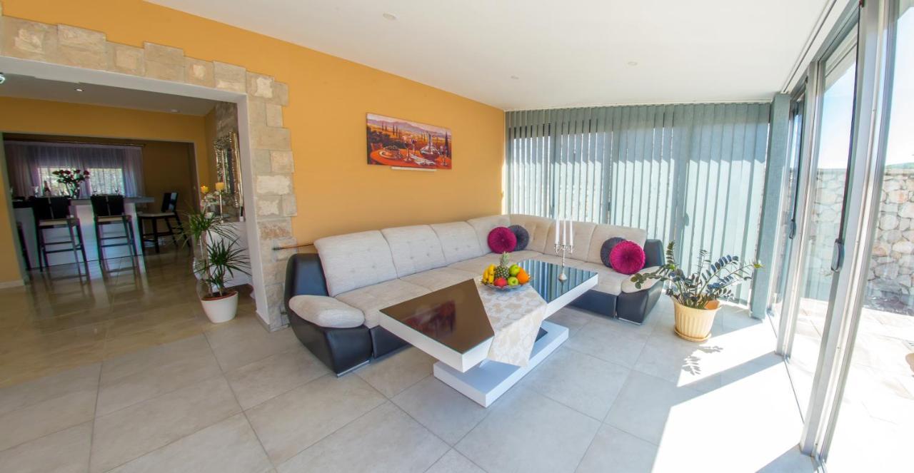 Villa Plavota Ljubuski Luaran gambar