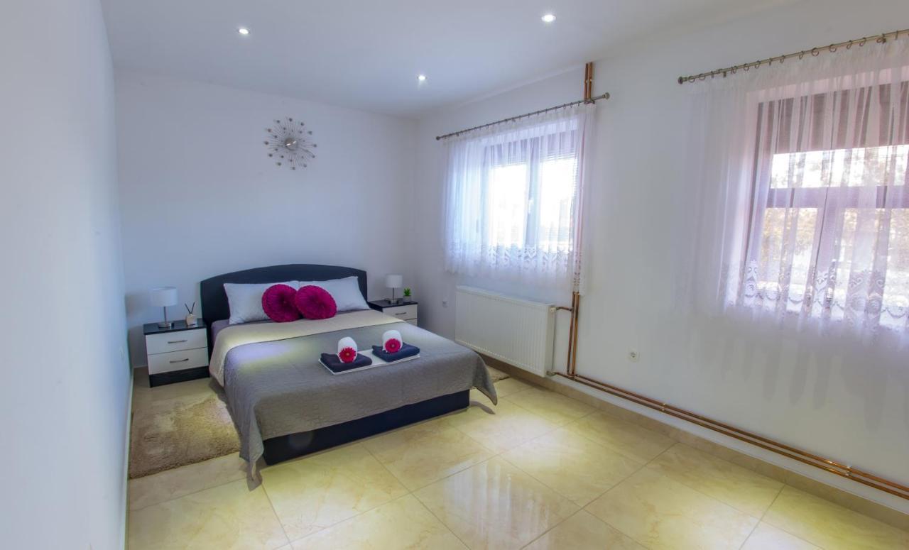 Villa Plavota Ljubuski Luaran gambar