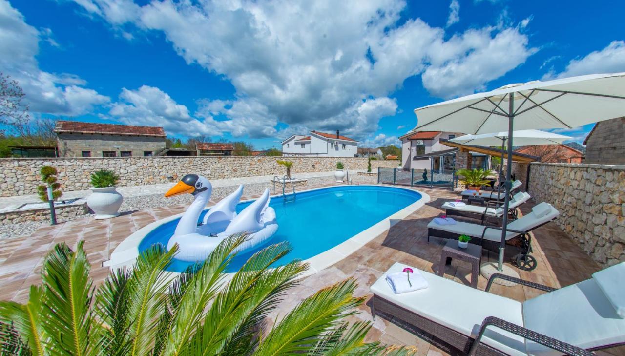 Villa Plavota Ljubuski Luaran gambar