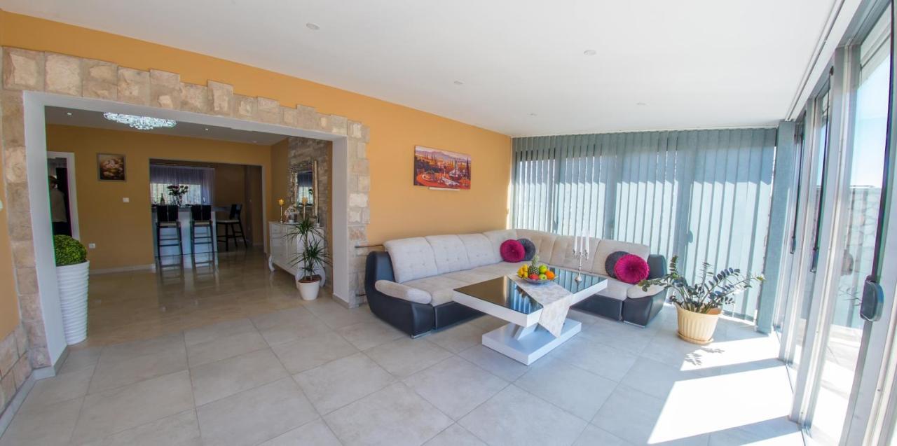 Villa Plavota Ljubuski Luaran gambar